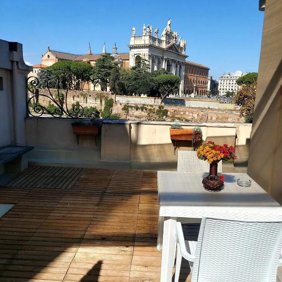 San Giovanni's Attic Appartamento Roma Italia